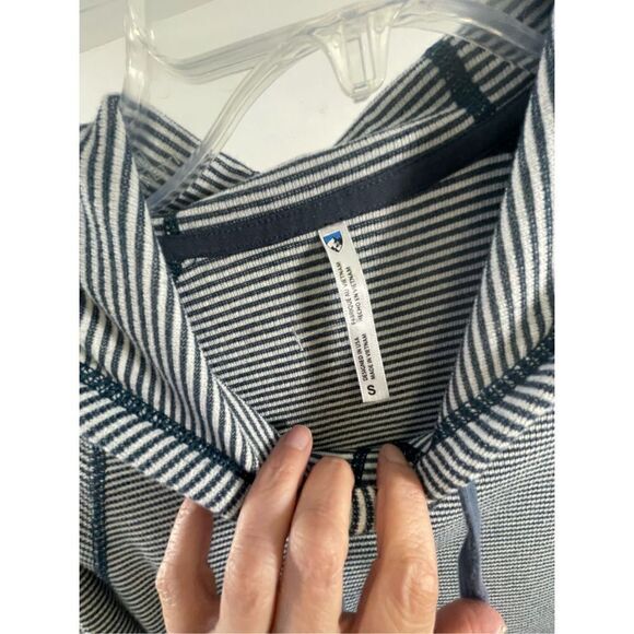 Kuhl Navy Striped Hoodie Size S - Picture 6 of 9